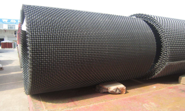 Pre-Crimped wire mesh roll